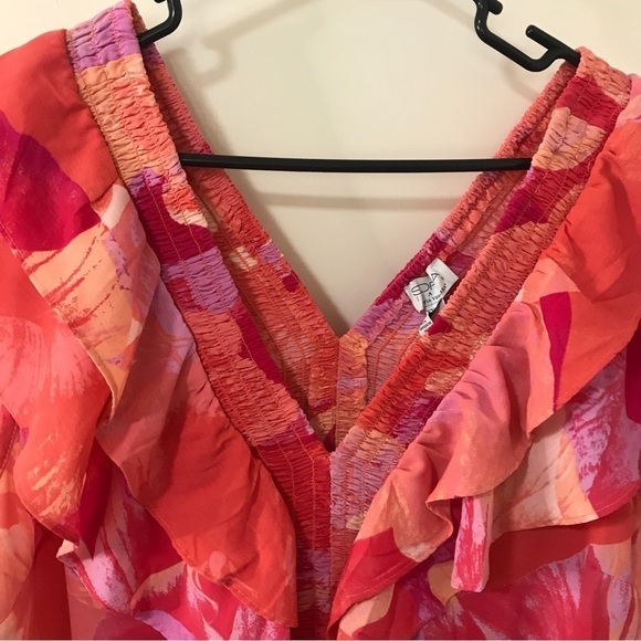 3/$15*New* Sofia Vergara smocked frame ruffle top Peach amber Pomona petals XXXL - Picture 3 of 12